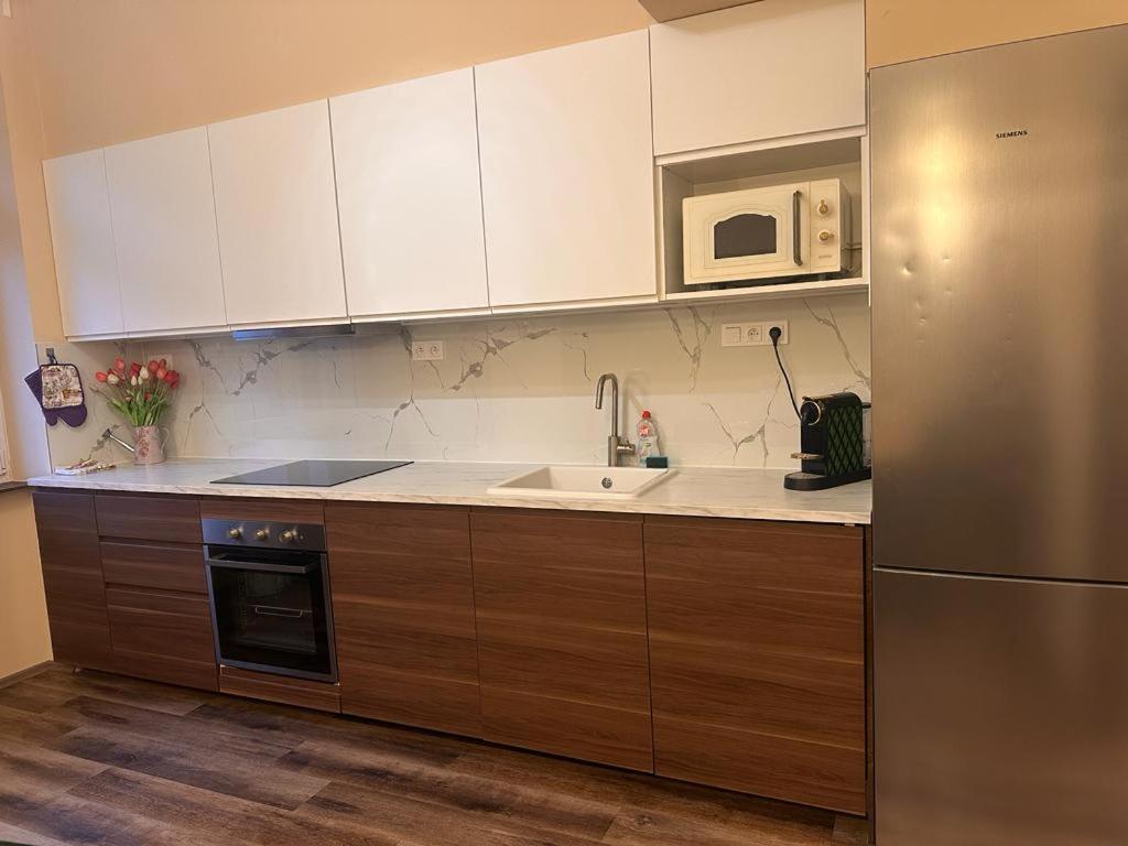 Eva's Apartment